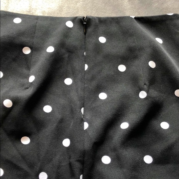 Ricki’s Pencil Skirt - Picture 2 of 3